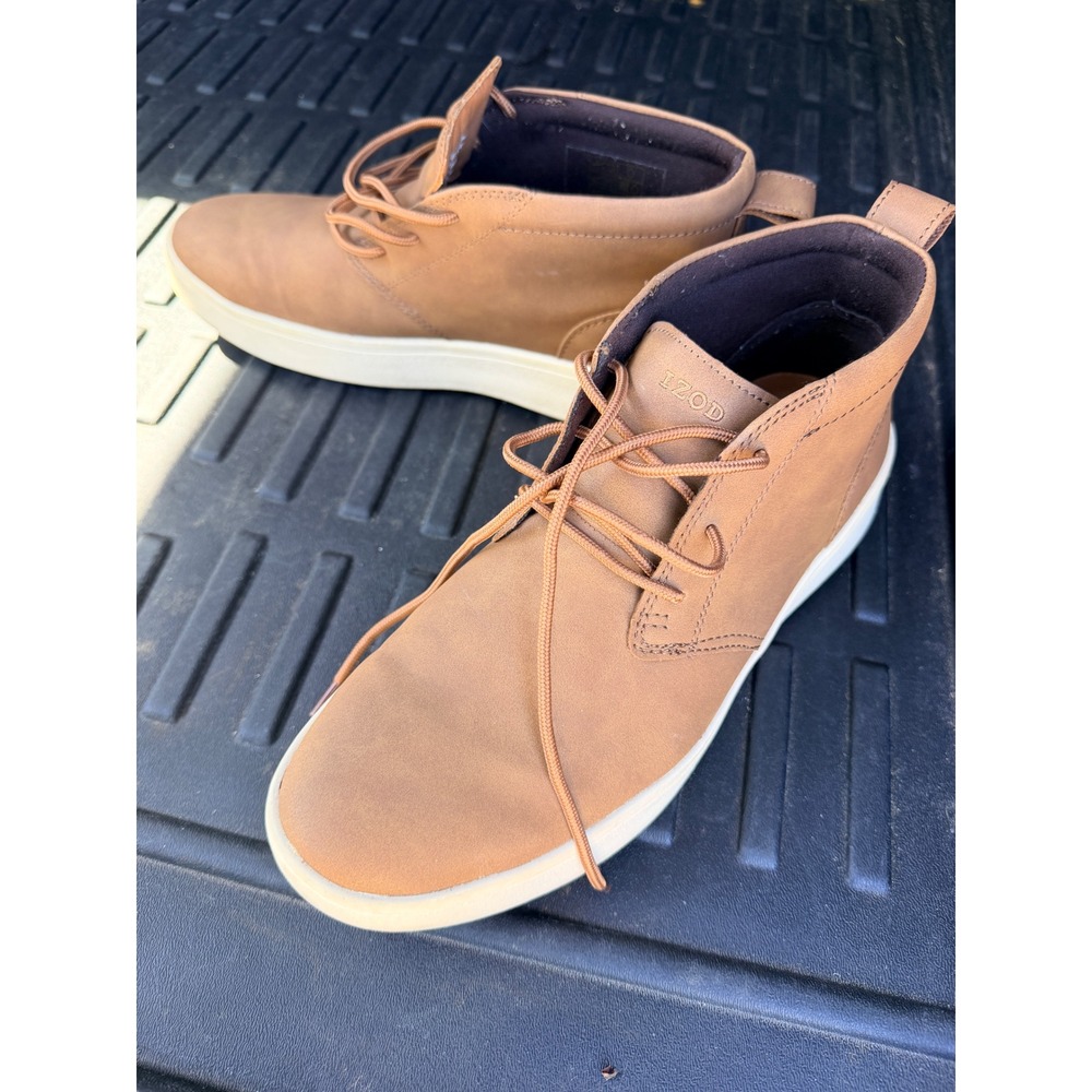 IZOD Palmer Mens Tan Chukka Boots Memory Foam Lace Up Ankle Shoes 8M